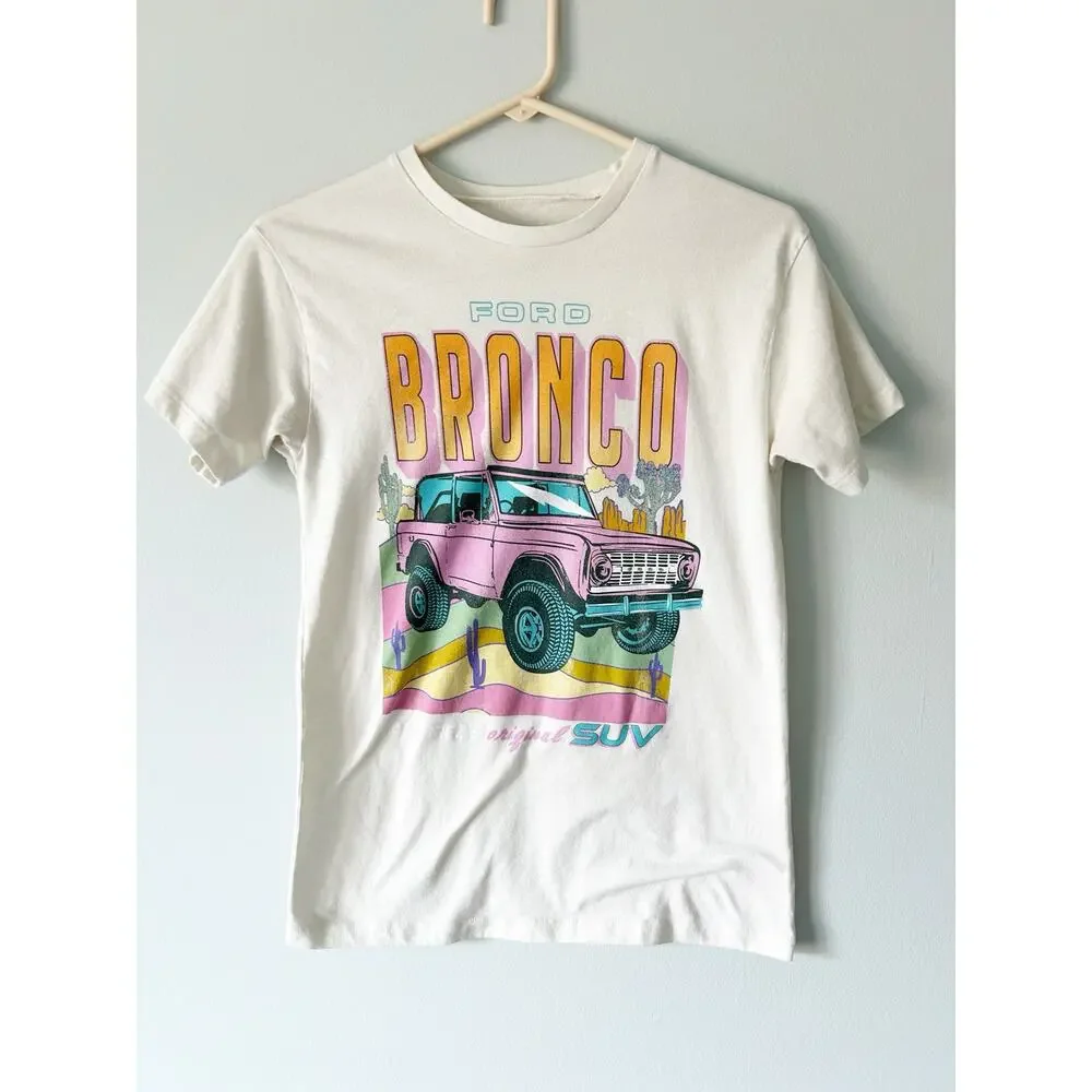 NWT Ford Bronco Graphic Cream Short Sleeve Tee Small